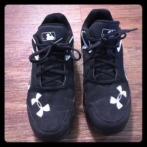 ⚾️Boys Under Armour Baseball Cleats⚾️